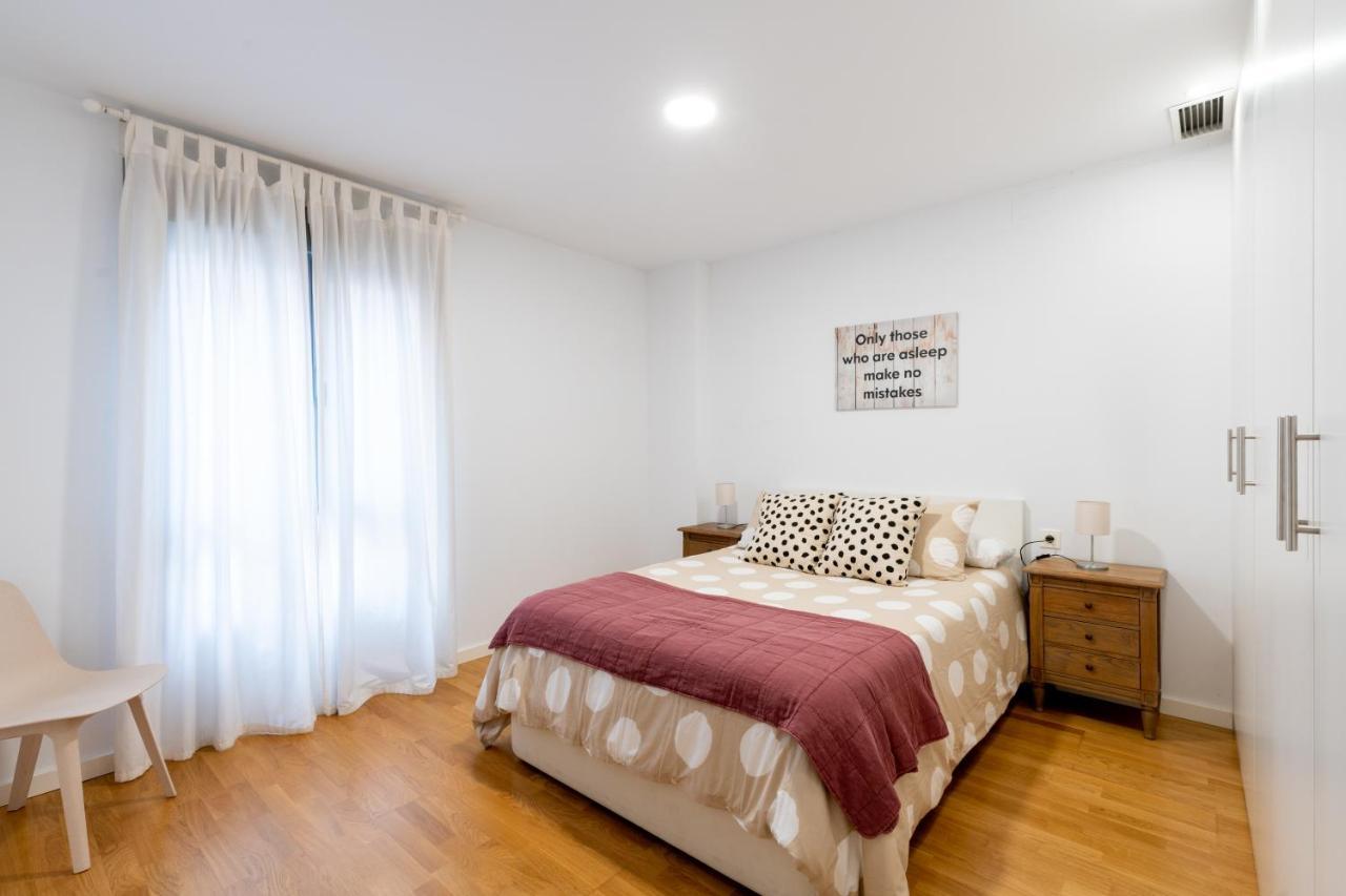 Piso Nuevo En Triana Apartment Sevilla Bagian luar foto